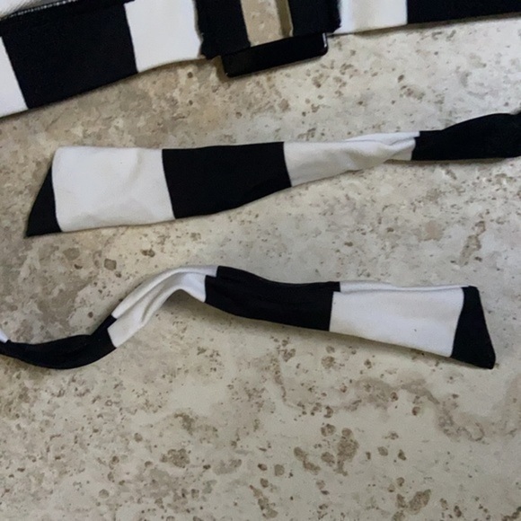 Billabong || NWT Black & White Stripe - Picture 7 of 8